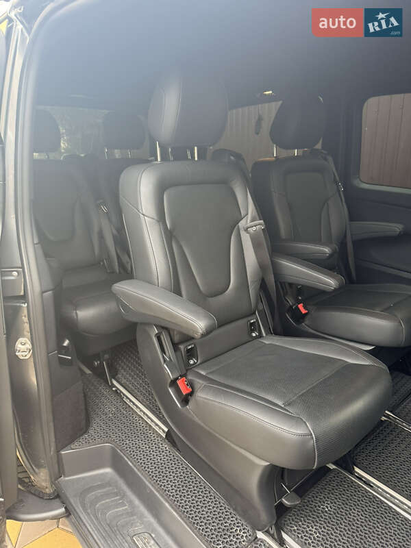 Мінівен Mercedes-Benz V-Class 2022 в Миколаєві