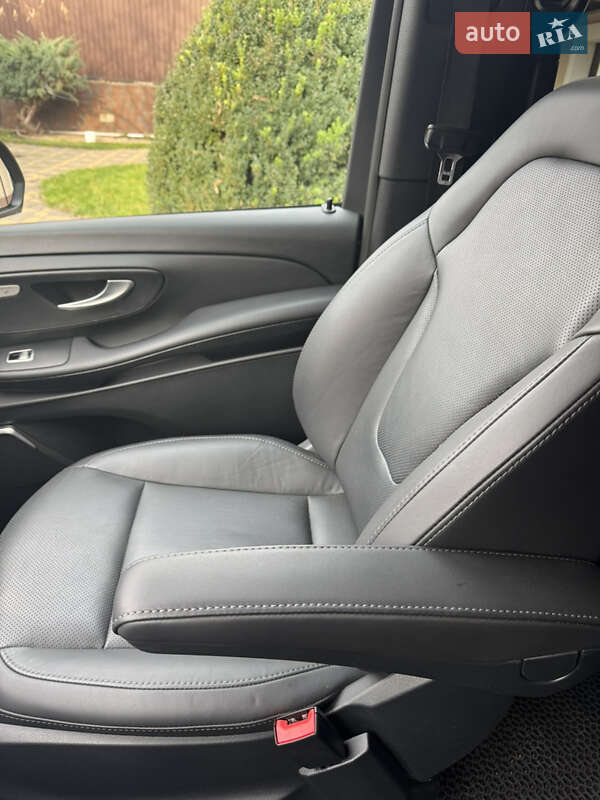 Мінівен Mercedes-Benz V-Class 2022 в Миколаєві