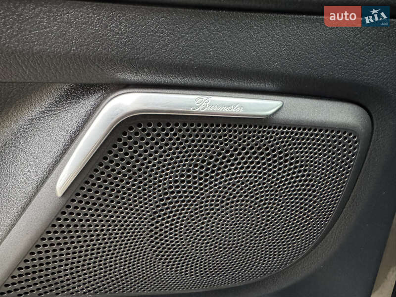 Минивэн Mercedes-Benz V-Class 2016 в Сторожинце