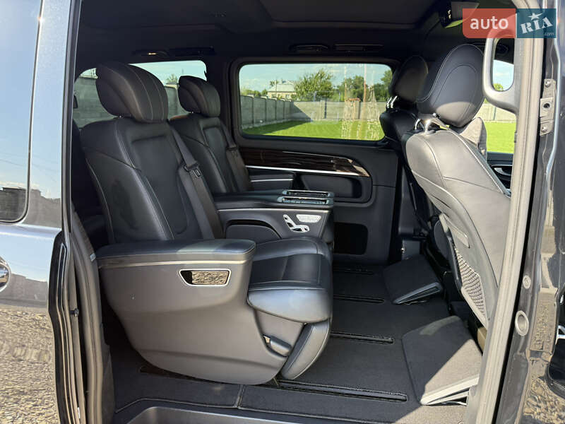 Мінівен Mercedes-Benz V-Class 2022 в Коломиї