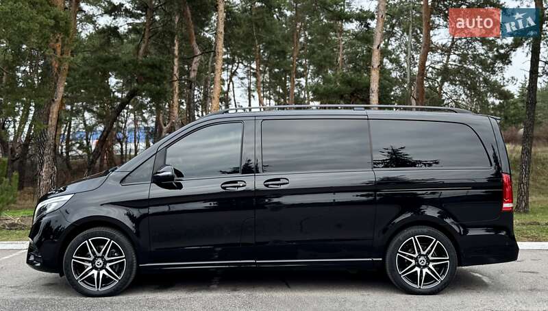 Минивэн Mercedes-Benz V-Class 2022 в Киеве