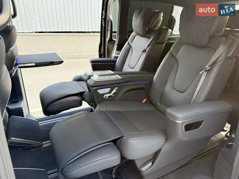 Мінівен Mercedes-Benz V-Class 2025 в Києві