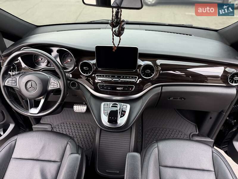 Мінівен Mercedes-Benz V-Class 2020 в Одесі