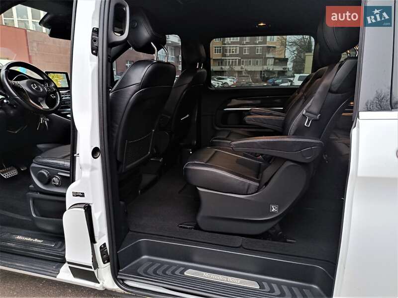Мінівен Mercedes-Benz V-Class 2015 в Одесі