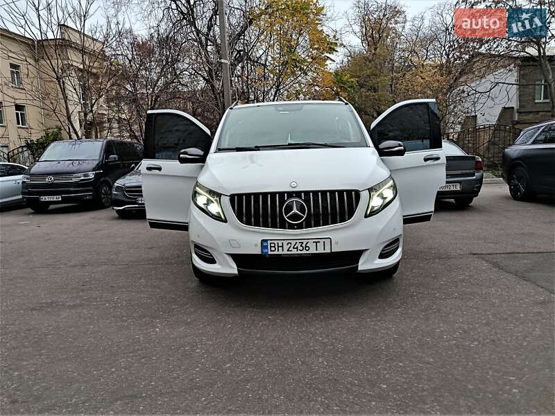 Мінівен Mercedes-Benz V-Class 2015 в Одесі
