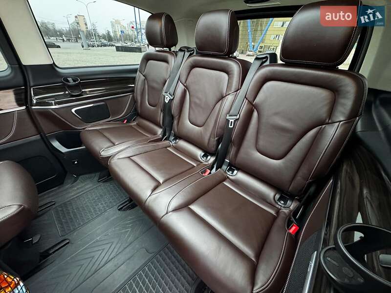 Минивэн Mercedes-Benz V-Class 2017 в Харькове