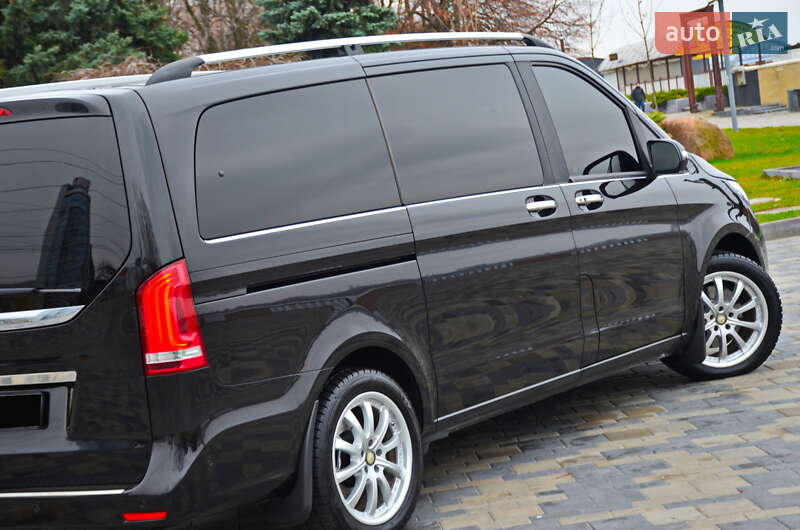 Мінівен Mercedes-Benz V-Class 2015 в Дніпрі