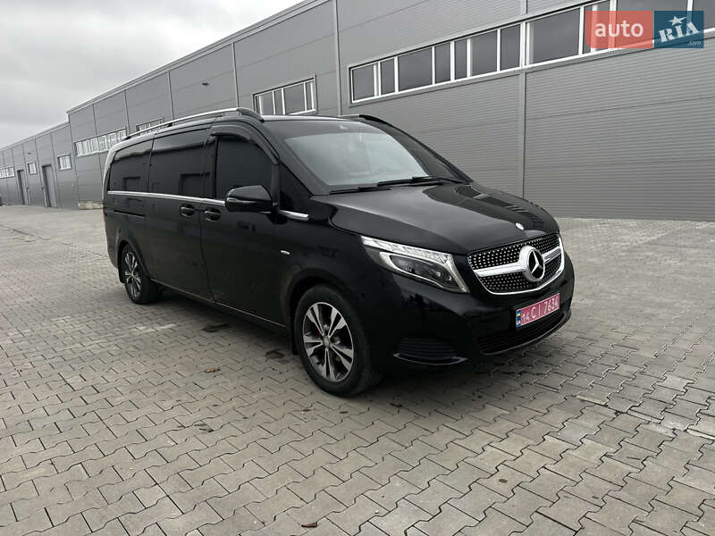 Минивэн Mercedes-Benz V-Class 2016 в Ивано-Франковске фото 3 Минивэн Mercedes-Benz V-Class 2016 в Ивано-Франковске