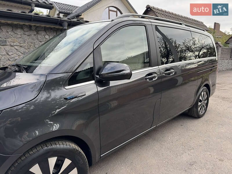 Минивэн Mercedes-Benz V-Class 2021 в Киеве фото 10 Минивэн Mercedes-Benz V-Class 2021 в Киеве