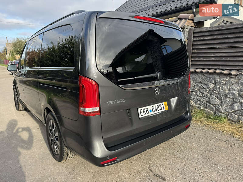 Минивэн Mercedes-Benz V-Class 2021 в Киеве фото 35 Минивэн Mercedes-Benz V-Class 2021 в Киеве