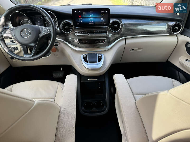 Минивэн Mercedes-Benz V-Class 2021 в Киеве фото 49 Минивэн Mercedes-Benz V-Class 2021 в Киеве