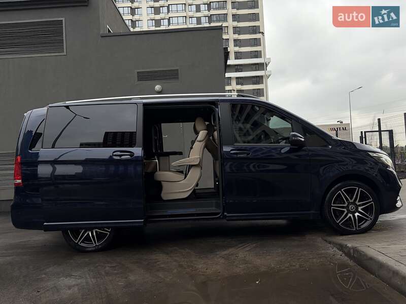 Минивэн Mercedes-Benz V-Class 2018 в Киеве фото 11 Минивэн Mercedes-Benz V-Class 2018 в Киеве