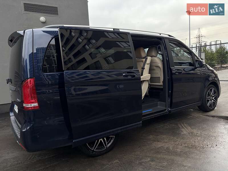 Минивэн Mercedes-Benz V-Class 2018 в Киеве фото 14 Минивэн Mercedes-Benz V-Class 2018 в Киеве