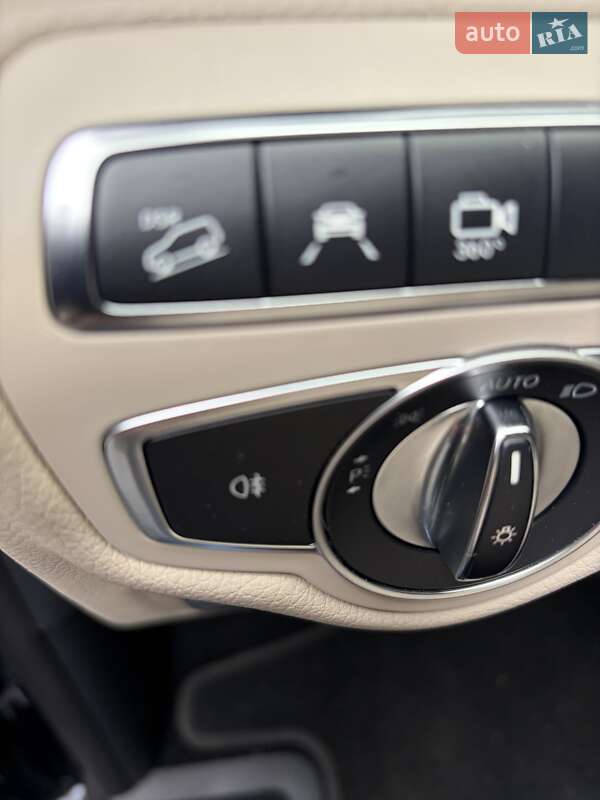 Минивэн Mercedes-Benz V-Class 2018 в Киеве фото 73 Минивэн Mercedes-Benz V-Class 2018 в Киеве