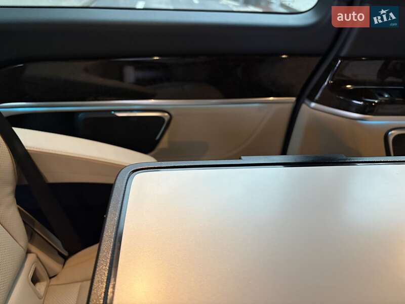 Минивэн Mercedes-Benz V-Class 2018 в Киеве фото 81 Минивэн Mercedes-Benz V-Class 2018 в Киеве