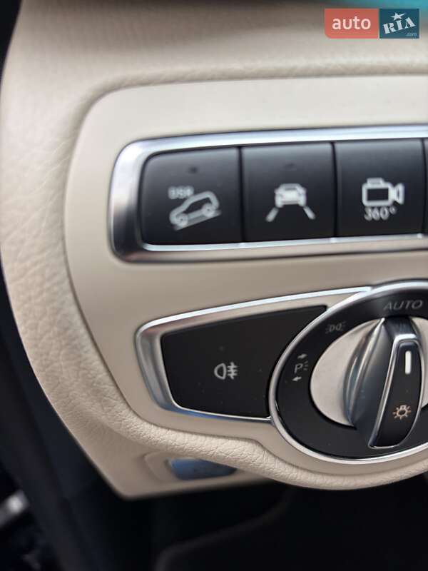 Минивэн Mercedes-Benz V-Class 2018 в Киеве фото 94 Минивэн Mercedes-Benz V-Class 2018 в Киеве