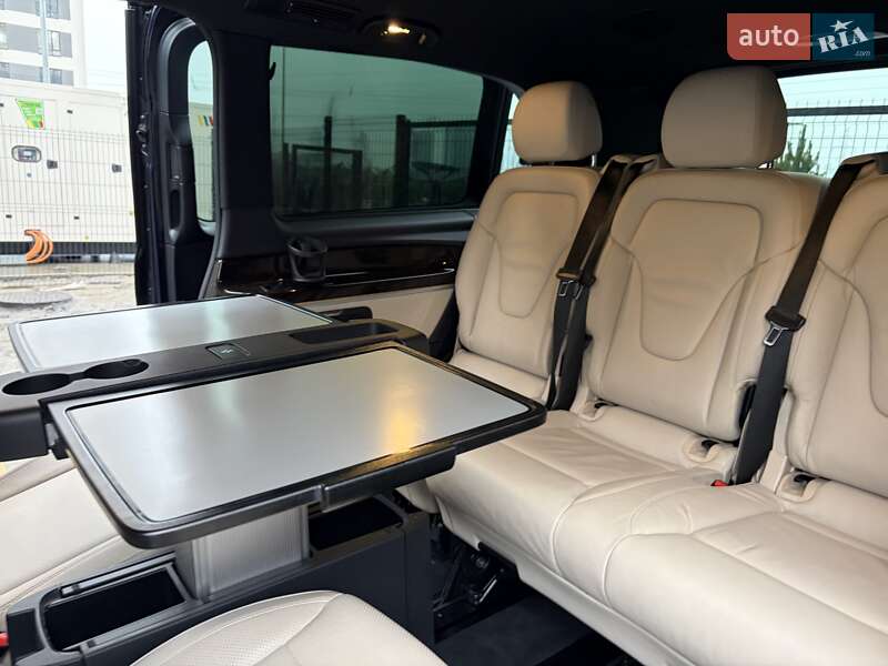 Минивэн Mercedes-Benz V-Class 2018 в Киеве фото 109 Минивэн Mercedes-Benz V-Class 2018 в Киеве