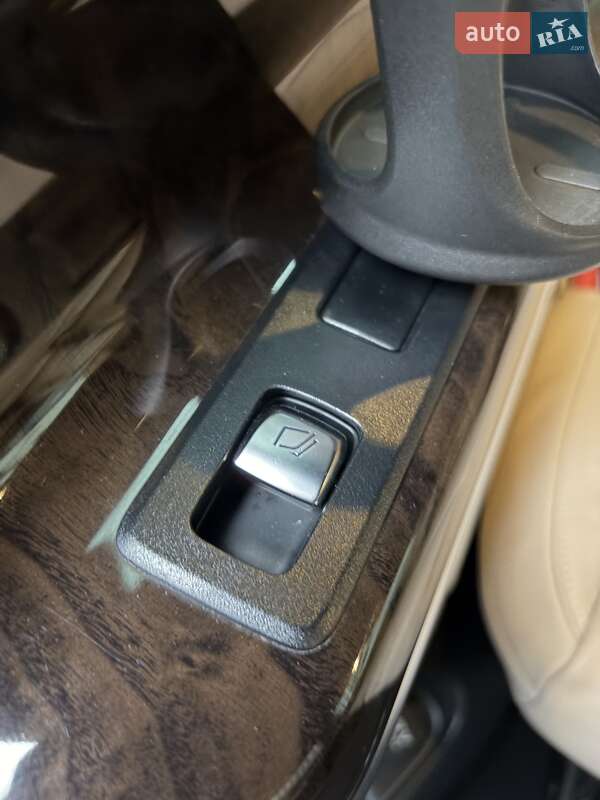 Минивэн Mercedes-Benz V-Class 2018 в Киеве фото 126 Минивэн Mercedes-Benz V-Class 2018 в Киеве