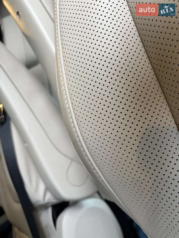 Минивэн Mercedes-Benz V-Class 2018 в Киеве фото 132 Минивэн Mercedes-Benz V-Class 2018 в Киеве