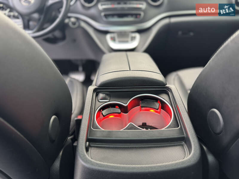 Мінівен Mercedes-Benz V-Class 2020 в Рівному фото 80 Мінівен Mercedes-Benz V-Class 2020 в Рівному