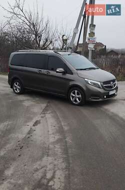 Минивэн Mercedes-Benz V-Class 2015 в Киеве