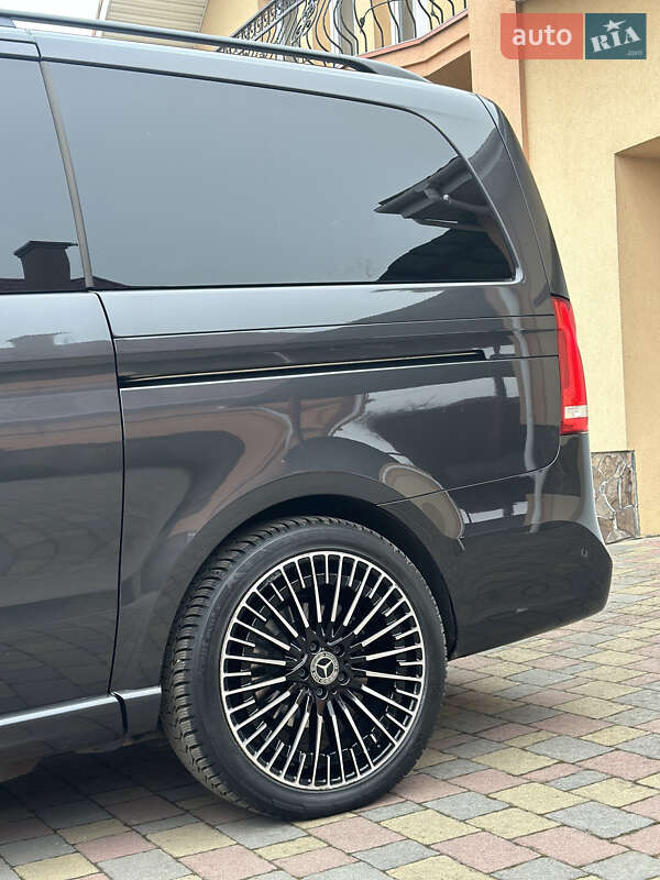 Мінівен Mercedes-Benz V-Class 2021 в Рівному