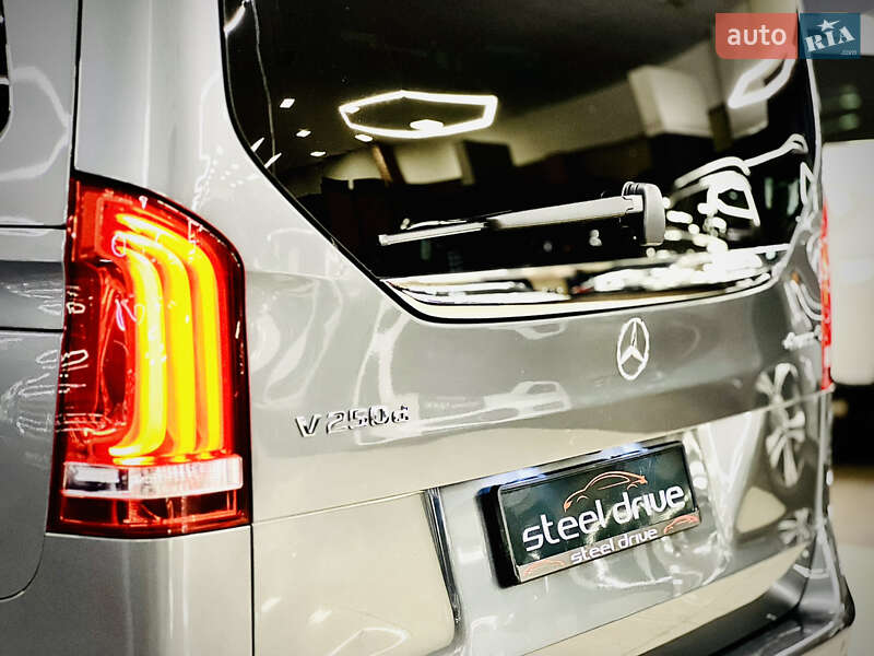 Мінівен Mercedes-Benz V-Class 2022 в Миколаєві