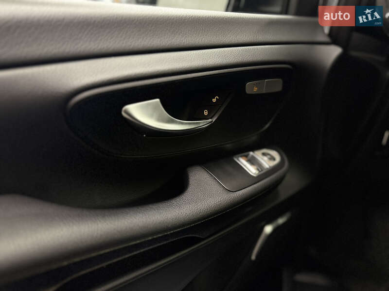 Мінівен Mercedes-Benz V-Class 2022 в Миколаєві