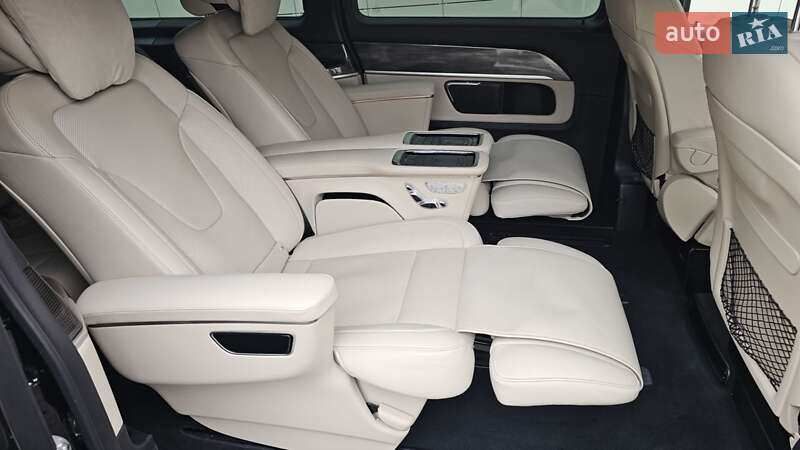 Мінівен Mercedes-Benz V-Class 2023 в Києві