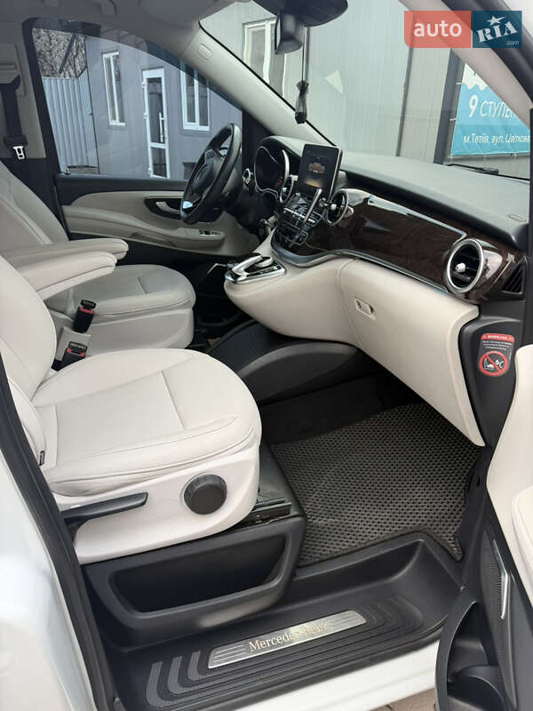 Мінівен Mercedes-Benz V-Class 2016 в Вінниці фото 16 Мінівен Mercedes-Benz V-Class 2016 в Вінниці