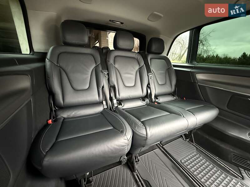Минивэн Mercedes-Benz V-Class 2016 в Киеве