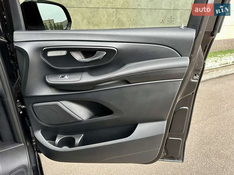 Мінівен Mercedes-Benz V-Class 2018 в Києві