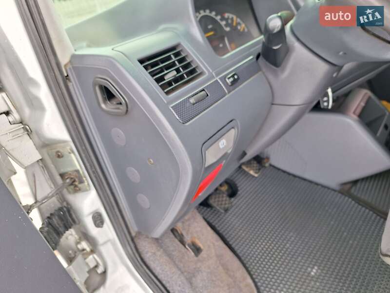 Минивэн Mercedes-Benz V-Class 1999 в Черновцах