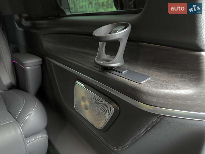 Мінівен Mercedes-Benz V-Class 2025 в Дніпрі