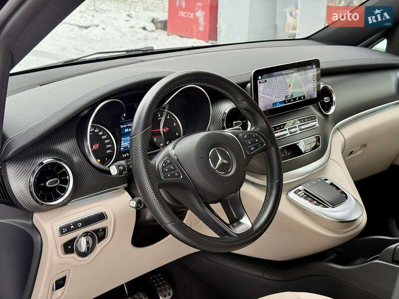 Мінівен Mercedes-Benz V-Class 2020 в Дніпрі