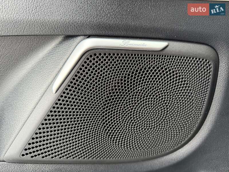 Мінівен Mercedes-Benz V-Class 2020 в Дніпрі