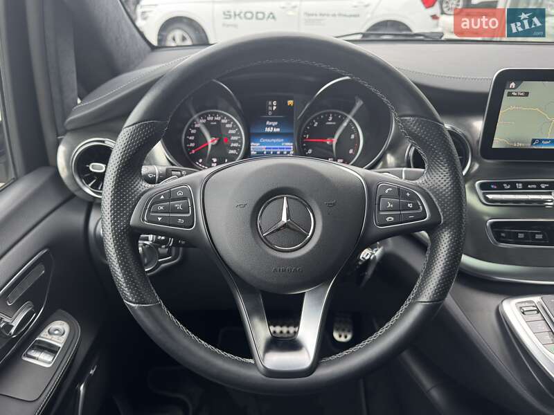 Минивэн Mercedes-Benz V-Class 2021 в Киеве