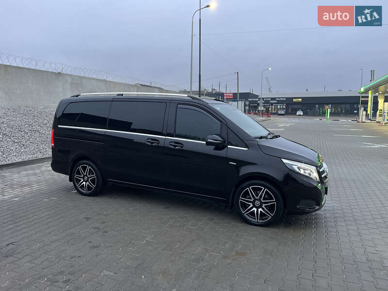 Mercedes-Benz V-Class 2016