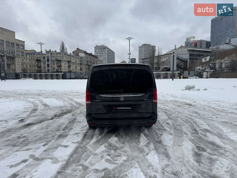 Мінівен Mercedes-Benz V-Class 2022 в Києві