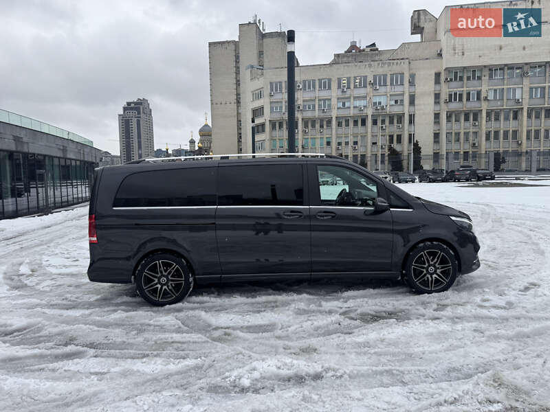 Мінівен Mercedes-Benz V-Class 2022 в Києві