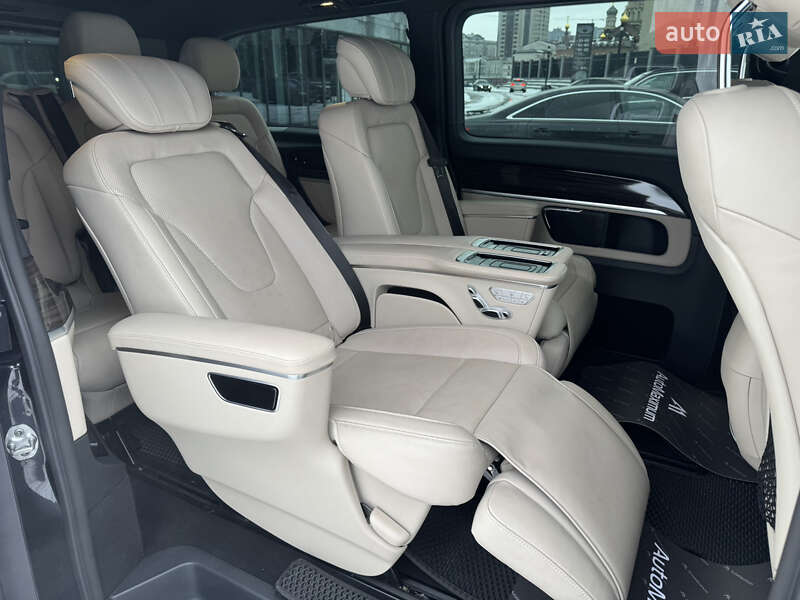 Мінівен Mercedes-Benz V-Class 2022 в Києві
