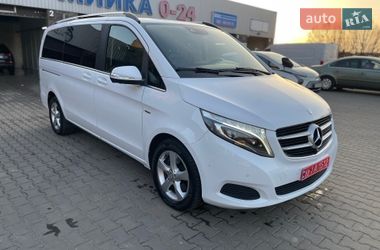 Минивэн Mercedes-Benz V-Class 2015 в Луцке