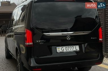 Мінівен Mercedes-Benz V-Class 2017 в Києві