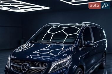 Минивэн Mercedes-Benz V-Class 2017 в Днепре