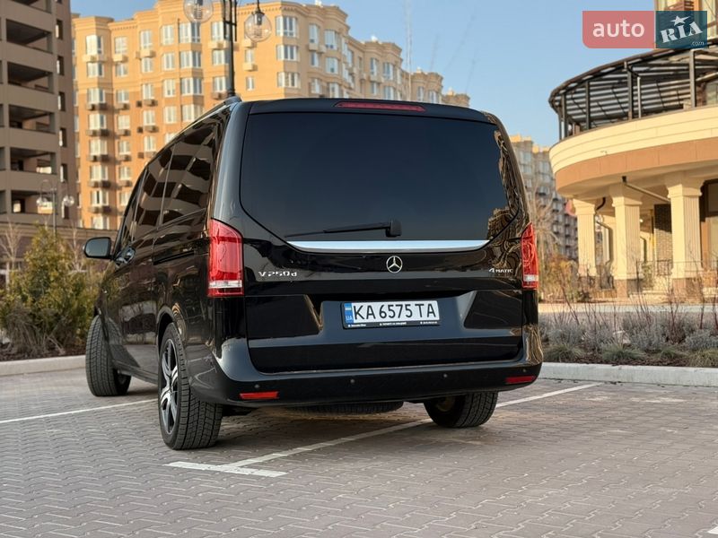 Мінівен Mercedes-Benz V-Class 2016 в Києві