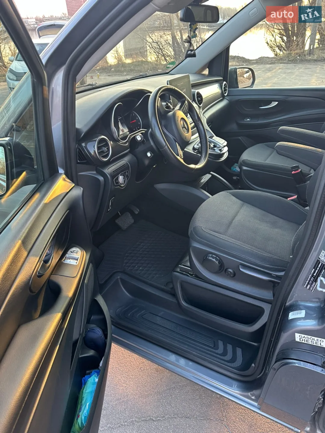 2019 Mercedes-Benz V-klasse - мініатюра 20