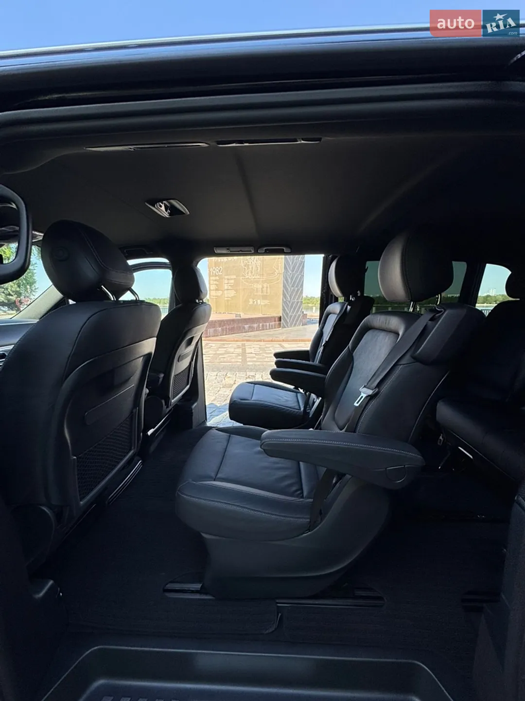 2025 Mercedes-Benz V-klasse - мініатюра 31