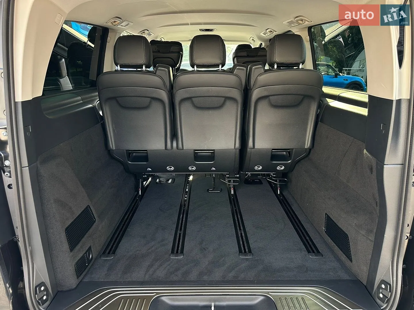 2025 Mercedes-Benz V-klasse - мініатюра 4