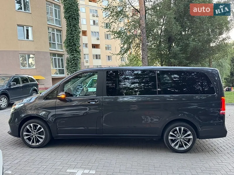 Mercedes-Benz V-Class 2023
