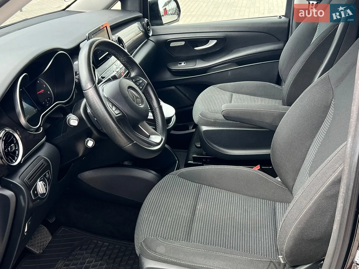 2021 Mercedes-Benz V-klasse - мініатюра 10
